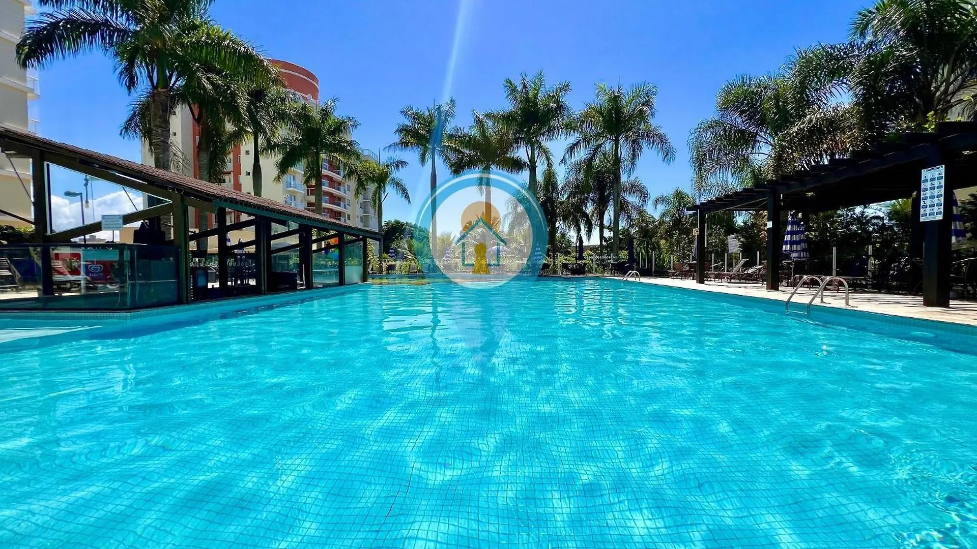 Apartamento TOP Conforto família, Beto Carrero Piscina e Mar Penha